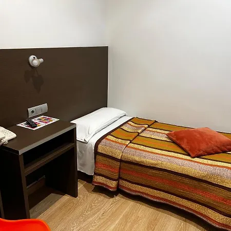 Ciudad Condal - Paseo De Gracia Affittacamere 3*
