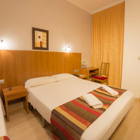 Ciudad Condal - Paseo De Gracia 3* Barcellona