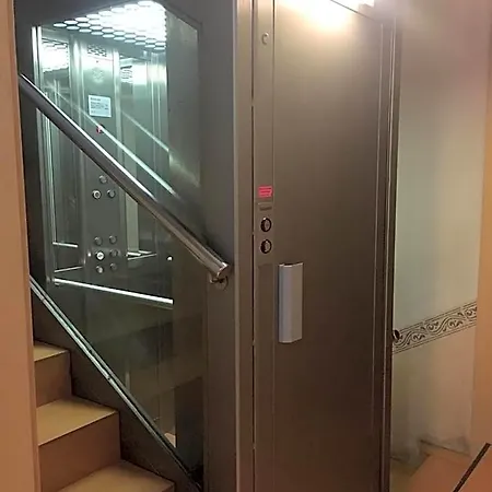 Pensión Ciudad Condal - Paseo De Gracia 3*