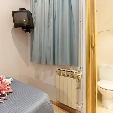 Guest house Ciudad Condal - Paseo De Gracia 3*
