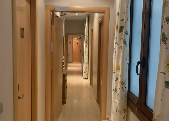 Ciudad Condal - Paseo De Gracia 3*