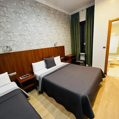 Guest house Ciudad Condal - Paseo De Gracia 3*